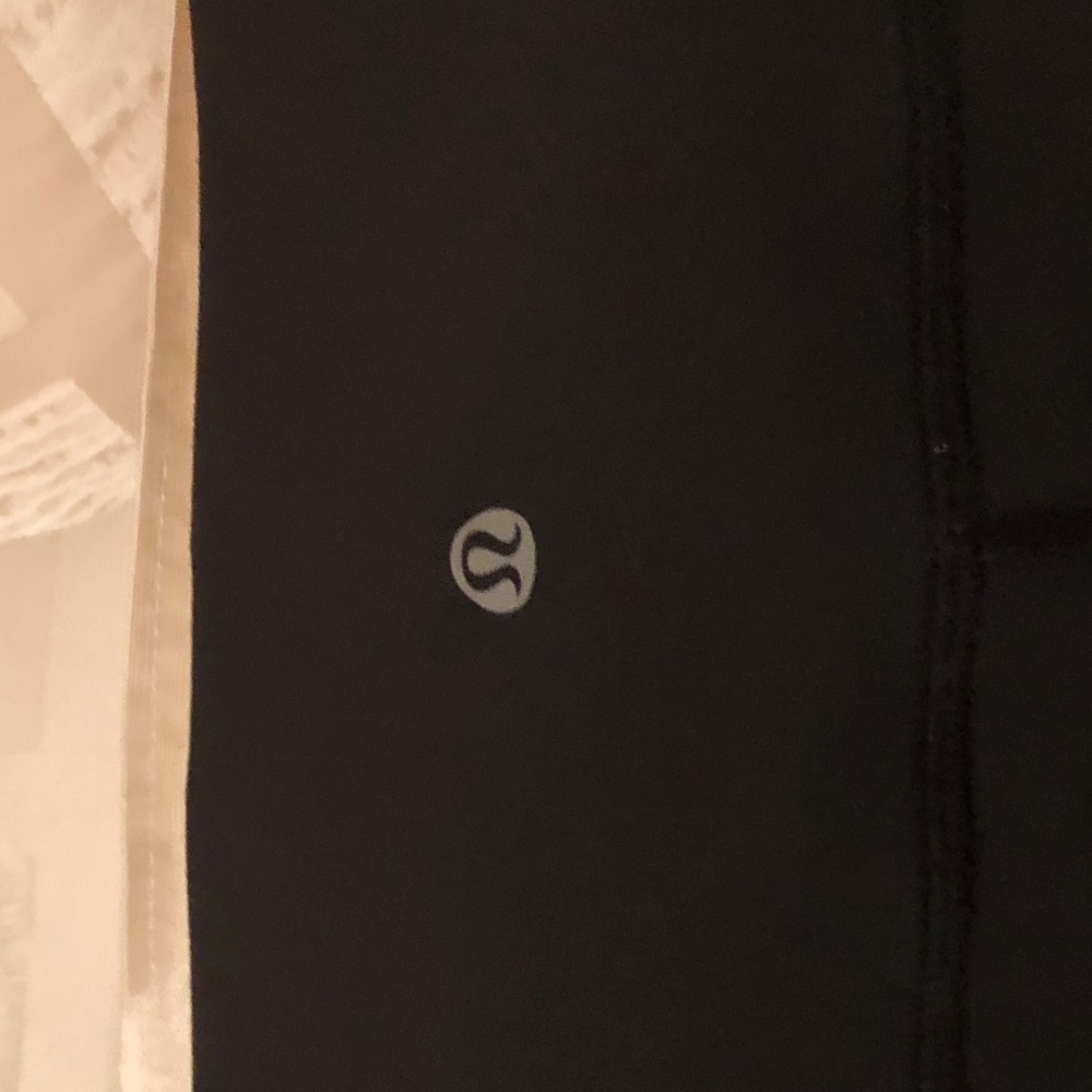 Wunder Under Hi-Rise 7/8 Tight  Full-On Luon 25"